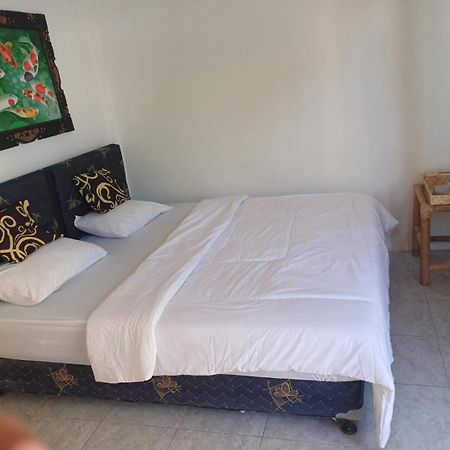 Black Sweet Homestay Dua Гили-Эйр Экстерьер фото