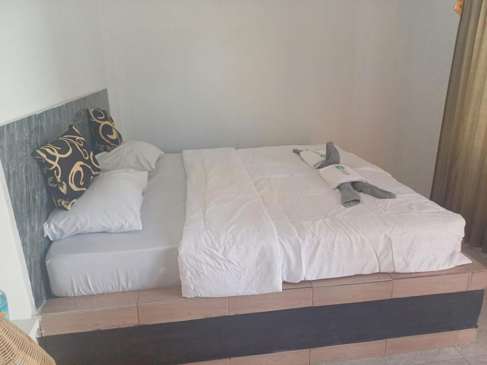 Black Sweet Homestay Dua Гили-Эйр Экстерьер фото